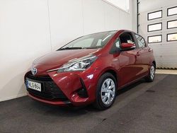 Metalli punainen Käytetty 2018 Toyota Yaris Active Viistoperä | 13 400 € (Perustarjous)