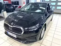 Musta Käytetty 2023 Skoda Fabia Ambition Viistoperä | 17 900 € (Kallis)