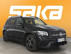 Mercedes GLB180