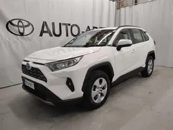 Valkoinen Käytetty 2023 Toyota RAV4 Hybrid Edition Katumaasturi | 44 900 € (Perustarjous)