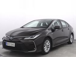 Valkoinen Käytetty 2019 Toyota Corolla Style Viistoperä | 19 850 € (Perustarjous)