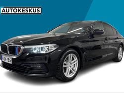 Musta Käytetty 2019 BMW 530e Sport Line Sedan | 18 490 € (Perustarjous)