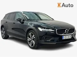 Musta Käytetty 2021 Volvo V60 CC Business Edition Farmari | 38 700 € (Perustarjous)