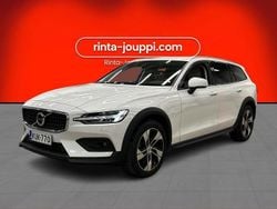 Käytetty 2022 Volvo V60 CC Business Edition Farmari | 29 800 € (Hyvä tarjous)