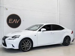 Lexus IS300h