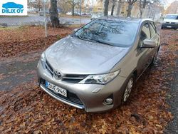 Käytetty 2013 Toyota Auris Viistoperä | 11 990 € (Perustarjous)