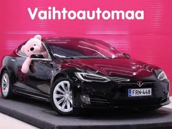 Musta Käytetty 2018 Tesla Model S Sedan | 26 900 € (Perustarjous)