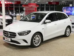 Mercedes B250e