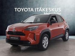 Oranssi Käytetty 2023 Toyota Yaris Cross Katumaasturi | 28 990 € (Hyvä tarjous)
