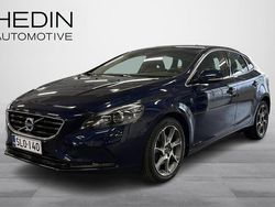 Sininen Käytetty 2014 Volvo V40 Business Edition Viistoperä | 15 490 € (Perustarjous)