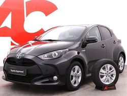 Musta Käytetty 2021 Toyota Yaris Hybrid Active Viistoperä | 17 990 € (Perustarjous)