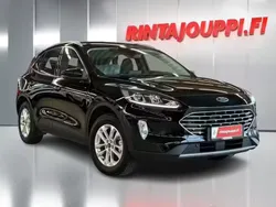 Met. musta Käytetty 2023 Ford Kuga Titanium Katumaasturi | 28 780 € (Perustarjous)