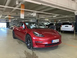 Käytetty 2021 Tesla Model 3 Performance Sedan | 29 900 € (Perustarjous)