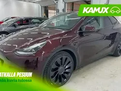 Cherry red Käytetty 2023 Tesla Model Y Performance Katumaasturi | 42 900 € (Hieman kallis)