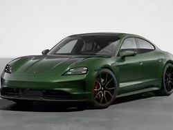 Vihreä Uusi 2025 Porsche Taycan 4S Performance Package Sedan | 144 900 €