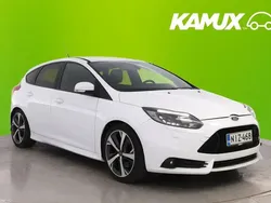 Valkoinen Käytetty 2012 Ford Focus ST Sedan | 9 999 € (Supertarjous)
