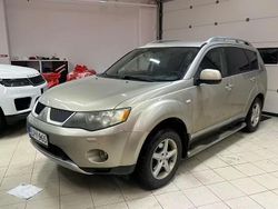 Musta Käytetty 2007 Mitsubishi Outlander Instyle Katumaasturi | 3 900 €
