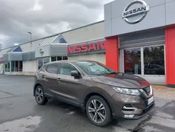 Ruskea Käytetty 2018 Nissan Qashqai N-Connecta Katumaasturi | 14 700 € (Perustarjous)