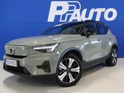 Käytetty 2023 Volvo XC40 Core Katumaasturi | 34 880 € (Perustarjous)