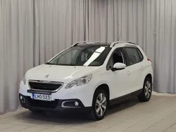 Valkoinen Käytetty 2015 Peugeot 2008 Katumaasturi | 8 500 € (Kallis)