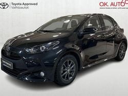 Musta Käytetty 2024 Toyota Yaris Viistoperä | 22 290 € (Perustarjous)