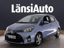Sininen Käytetty 2017 Toyota Yaris Hybrid Active Viistoperä | 12 990 € (Perustarjous)