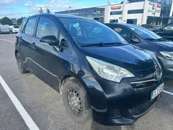 Musta Käytetty 2011 Toyota Verso-S Terra Tila-auto | 5 900 €