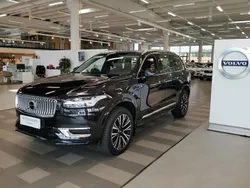Musta Käytetty 2023 Volvo XC90 Plus Katumaasturi | 81 165 €