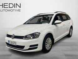 Valkoinen Käytetty 2017 VW Golf VII Farmari | 13 990 € (Hieman kallis)