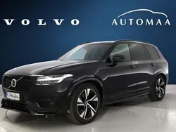 Musta Käytetty 2022 Volvo XC90 R-Design Katumaasturi | 65 780 € (Hieman kallis)
