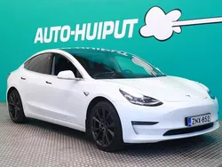 Käytetty 2020 Tesla Model 3 Long Range Sedan | 21 890 € (Hyvä tarjous)