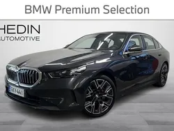 Harmaa Käytetty 2024 BMW i5 Comfort Edition Sedan | 55 800 € (Hyvä tarjous)