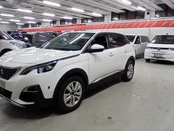 Valkoinen Käytetty 2017 Peugeot 3008 Allure Katumaasturi | 10 980 € (Kallis)