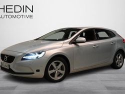 Harmaa Käytetty 2017 Volvo V40 Business Edition Viistoperä | 13 900 € (Perustarjous)