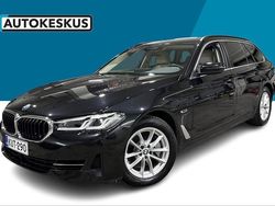 Musta Käytetty 2023 BMW 530e Farmari | 36 890 € (Hieman kallis)