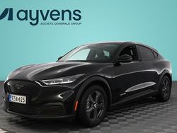Musta Käytetty 2022 Ford Mustang Mach-E Katumaasturi | 29 900 € (Hyvä tarjous)
