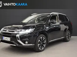Käytetty 2017 Mitsubishi Outlander P-HEV Intense+ Farmari | 11 900 € (Perustarjous)