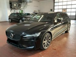 Käytetty 2021 Volvo V60 R-Design Farmari | 35 900 € (Hieman kallis)