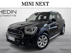 Musta Käytetty 2021 Mini Cooper Countryman Essential Katumaasturi | 27 790 € (Perustarjous)