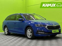 Sininen Käytetty 2022 Skoda Octavia Style Farmari | 22 680 € (Perustarjous)