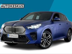 Sininen Käytetty 2024 BMW iX2 M Sport Katumaasturi | 50 990 € (Perustarjous)