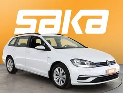 Valkoinen Käytetty 2019 VW Golf VII Comfortline Farmari | 15 880 € (Supertarjous)