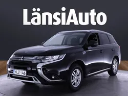 Musta Käytetty 2020 Mitsubishi Outlander P-HEV Active Katumaasturi | 22 350 € (Perustarjous)