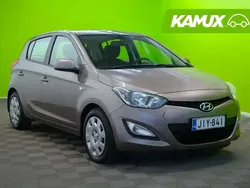 Hopea / harmaa Käytetty 2013 Hyundai i20 Classic Sedan | 3 990 € (Perustarjous)