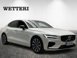 Valkoinen Käytetty 2024 Volvo S60 Performance Sedan | 48 900 € (Perustarjous)