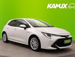Valkoinen Käytetty 2019 Toyota Corolla Style Sedan | 20 690 € (Supertarjous)