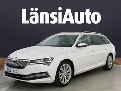 Valkoinen Käytetty 2020 Skoda Superb Farmari | 23 890 € (Hyvä tarjous)