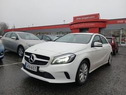Valkoinen Käytetty 2016 Mercedes A180 Style Viistoperä | 14 450 € (Perustarjous)