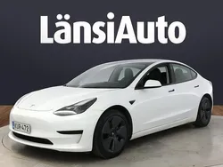 Valkoinen Käytetty 2022 Tesla Model 3 Standard Range Plus Sedan | 24 370 € (Perustarjous)