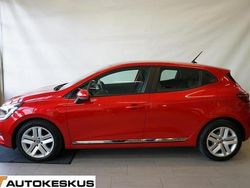 Punainen Käytetty 2021 Renault Clio V Zen Viistoperä | 11 990 € (Perustarjous)